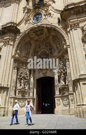 San Sebastian oder Donostia baskischen Land Spanien. Die Basilika der Heiligen Maria von Coro in der Altstadt. Stockfoto