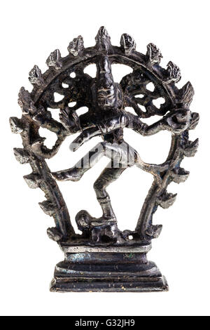 Statue des indischen hindu-Gott Shiva Nataraja tanzt. isoliert auf weißem Hintergrund Stockfoto