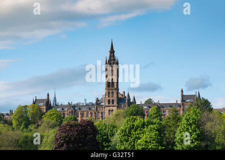 Ansicht der gotischen Architektur der Universität von Glasgow in Schottland, Vereinigtes Königreich Stockfoto