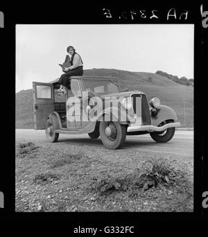 Dorothea Lange (1895-1965), einflussreiche Dokumentarfotograf für die Farm Security Administration, war bekannt für ihre bewegte Bilder der Armut in die Depression. Stockfoto