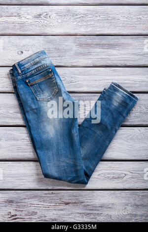 Einfache Jeans blaue Farbe. Stockfoto