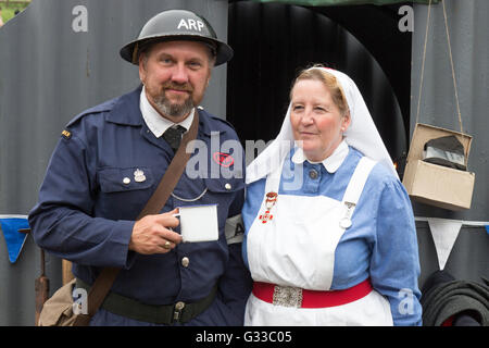 Reenactors in den 1940er Jahren Kriegszeiten am Wochenende auf der Great Central Railway Stockfoto