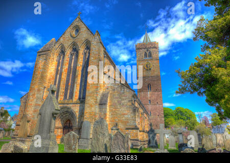 Dunblane Cathedral Scotland UK in der Nähe von Stirling mittelalterliche Kirche in bunte HDR Stockfoto