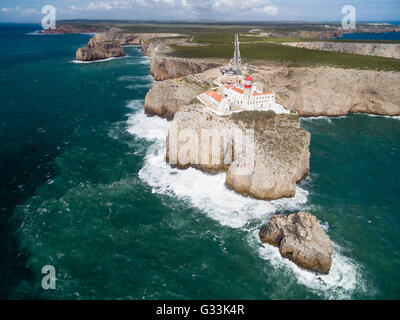 Sagres Leuchtturm am Kap Saint-Vincent (Cabo Sao Vicente) - die meisten südwestlichen Punkt von Continental Europe, Algarve, Portugal Stockfoto