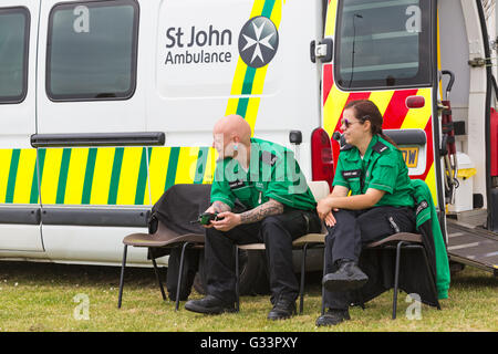 St John Ambulance Ersthelfer im Dienst am Bournemouth Räder Festival im Juni Stockfoto