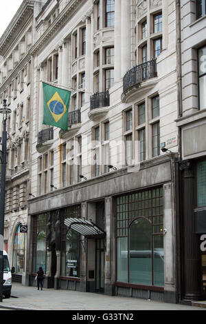 London, Vereinigtes Königreich - 5. Juni 2016: die brasilianische Botschaft in London, in der 14/16 Coskspur Street. Stockfoto