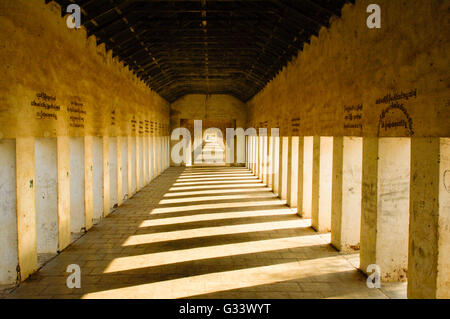 Asien, Wezigon Paya, Nyaung U, Bagan, Myanmar (Burma) Stockfoto