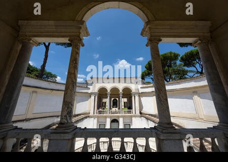 Rom. Italien. Villa Giulia, 1551-1553 gebaut, das Nymphäum Loggia. Etruskischen Nationalmuseum der Villa Giulia. Stockfoto