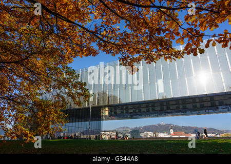 Blick vom Lentos Kunstmuseum auf Urfahr und Pöstlingberg, Österreich, Oberösterreich, OÖ Zentralraum, Linz Stockfoto