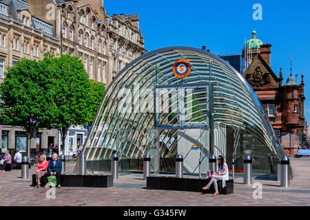 Eingang zum St Enochs u-Bahn in St Enochs Square, Glasgow, Schottland, UK Stockfoto