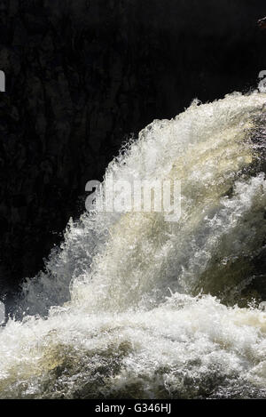 Lower Falls auf der North Fork krumm Wild & Scenic River in Oregon Ochoco Bergen. Stockfoto