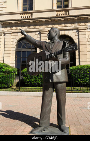 Huddie Ledbetter Statue, Texas Street, Shreveport, Louisiana, USA Stockfoto