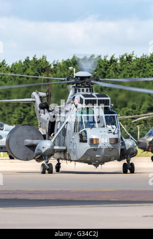 Royal Navy Westland WS-61 Sea King ASaC7 Hubschrauber XV707 für Airborne Early Warning und Airborne Überwachung und Kontrolle eingesetzt. Stockfoto