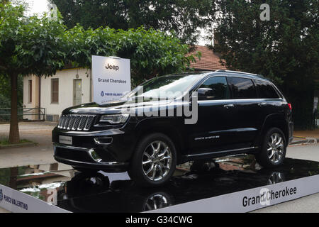 Turin, Italien, 8. Juni 2016. Jeep Grand Cherokee Stockfoto