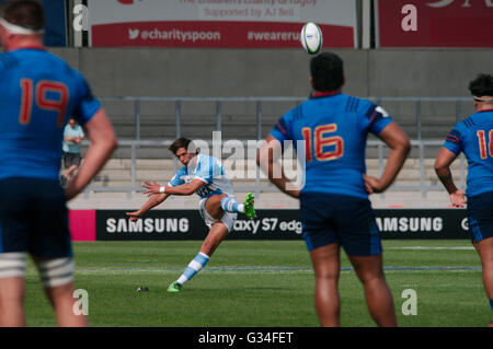 Salford, UK, 7. Juni 2016, Martin Elias von Argentinien treten am Ziel gegen Frankreich in einem Pool Spiel der Welt Rugby U20 Meisterschaft 2016 AJ Bell Stadium. Credit: Colin Edwards/Alamy leben Nachrichten Stockfoto