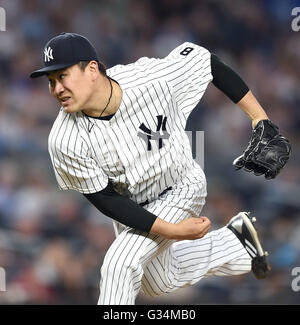 Masahiro Tanaka (Yankees), 6. Juni 2016 - MLB: New York Yankees Start Krug Masahiro Tanaka Stellplätze während der MLB-Spiel zwischen den New York Yankees und den Los Angeles Angels im Yankee Stadium in New York, Vereinigte Staaten von Amerika. (Foto: AFLO) Stockfoto