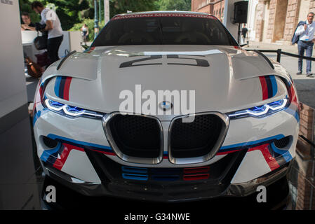 Turin, Italien. 8. Juni 2016. Turin Motor Show 2016 Autoshow statt 44 Autos von vielen Automobilherstellern und Auto-Designer Valentino Park am 8. Juni 2016 in Turin, Italien: Stefano Guidi/Alamy Live News Stockfoto