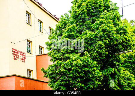 Wohnhauskomplex in Wien, sog. Gemeindebau;  Wien, Österreich, "Gemeinde bauen", preiswerten Sozialwohnungen. Stockfoto