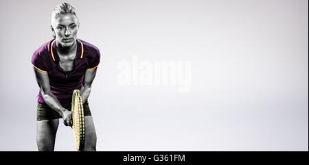 Zusammengesetztes Bild der Tennisspieler, Tennis spielen, mit einem Schläger Stockfoto