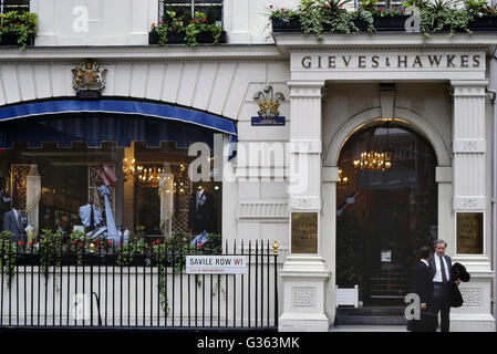 Gieves & Hawkes Schneider. Savile Row. London. England. VEREINIGTES KÖNIGREICH. Europa Stockfoto