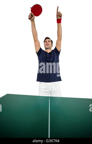 Happy männlichen Athleten nach dem Sieg posing Stockfoto