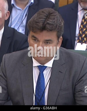 Dominic Chappell, der Mann, der BHS für £1 von Sir Philip Green gekauft, erscheint vor MPs für Fragen über den Händler Zusammenbruch im Portcullis House, London. Stockfoto