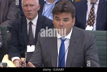 Dominic Chappell, der Mann, der BHS für £1 von Sir Philip Green gekauft hat, erscheint vor Abgeordneten, um Fragen zum Zusammenbruch des Einzelhändlers im Portcullis House, London, zu beantworten. Stockfoto