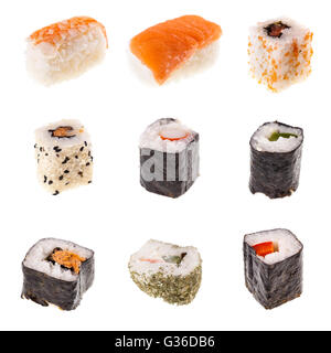 eine Sammlung von verschiedenen Arten von Sushi wie Maki und Nigiri isoliert auf weißem Hintergrund für Menü Stockfoto