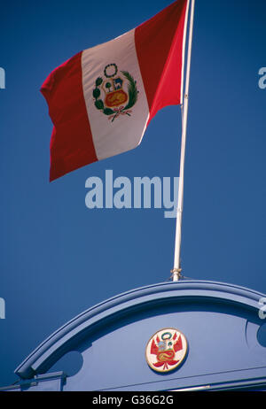 Nationalflagge von Peru Stockfoto