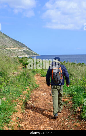 Wandern im Naturschutzgebiet Zingaro, Sizilien, Italien Stockfoto