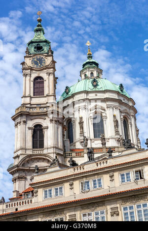 Sankt-Nikolaus-Kirche, Kleinseitner Platz, Prag, Tschechische Republik Stockfoto