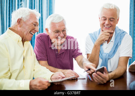 Senioren Herren, Zeit miteinander zu verbringen Stockfoto