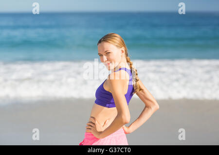 Portrait der schönen Frau posiert Stockfoto