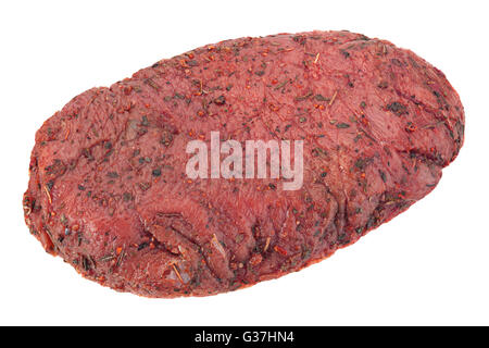 Rohes Rindfleisch Fleisch Scheibe isoliert auf weiss Stockfoto