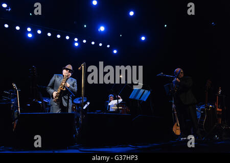 Van Morrison erklingt in das Wales Millennium Centre in Cardiff während der konstituierenden Festival of Voice Stockfoto