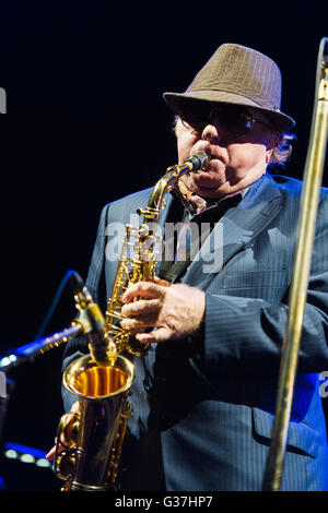 Van Morrison erklingt in das Wales Millennium Centre in Cardiff während der konstituierenden Festival of Voice Stockfoto