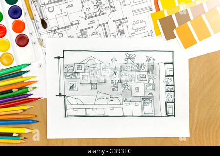 Architekten Schreibtisch mit Wohnzimmer-Skizze, Plan, Anleitung und Zeichnung Farbwerkzeugen Stockfoto