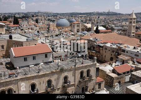 Norden-ostwärts Blick vom Herodian Phasael Turm oben auf der Zitadelle von Jerusalem, bekannt als der Turm von David zeigt das alte Stockfoto