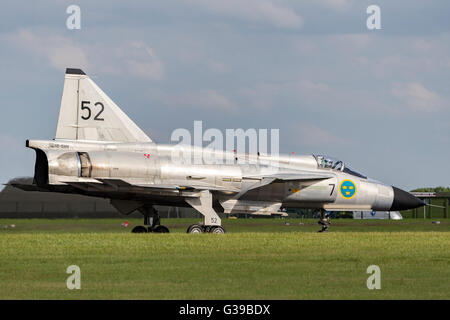 Schwedische Luftwaffe historischer Flug Saab AJS37 Viggen SE-DXN Stockfoto