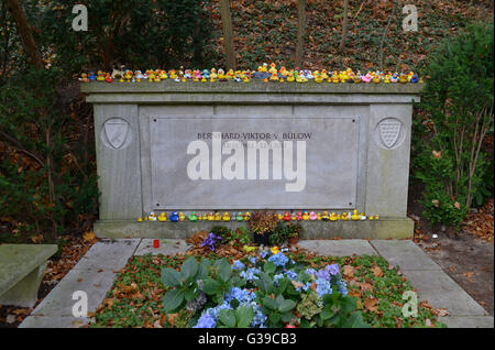 Greifen, Vicco von Buelow Waldfriedhof Heerstraße, Charlottenburg, Berlin, Deutschland / Bernhard-Viktor v. Bülow Stockfoto