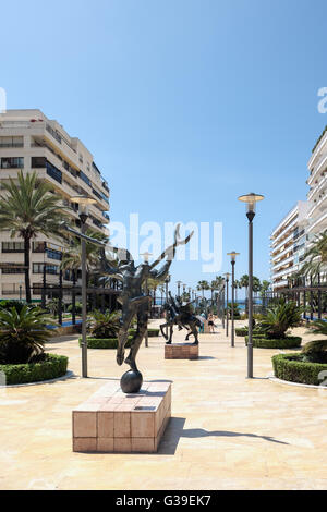 Mercurio-Statue von Salvador Dalí in Marbella Stockfoto