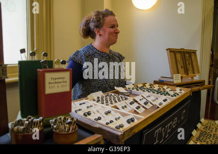 Typ C Schreibmaschinen wiedergeboren Stall an der Schöpfer-Markt in Prahran in Melbourne Australien Stockfoto