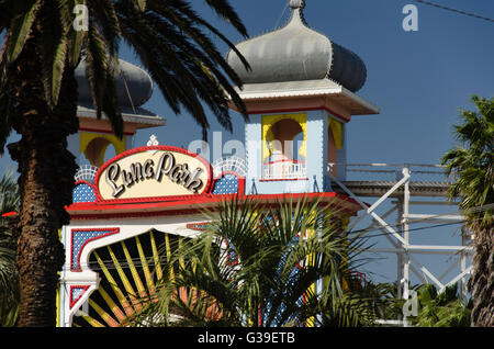 Das Äußere des Luna Park in St. Kilda, Melbourne, Victoria, Australien Stockfoto