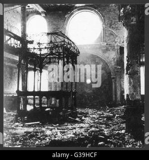 NIGHT OF THE BROKEN GLASS eine Reihe von Terroranschlägen wurden auf jüdische Synagogen und Geschäfte gemacht. Dieses Foto zeigt eine zerstörte Synagoge.     Datum: 9. November 1938 Stockfoto