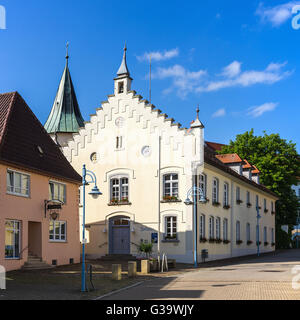 Das Rathaus von Bad Buchau am See Federsee in der Nähe von Biberach, Baden-Wurttemberg, Deutschland. Stockfoto