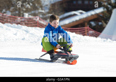 Prinz Christian von Dänemark besucht ein Fototermin während seiner jährlichen Skiurlaub in Verbier, Schweiz. Stockfoto