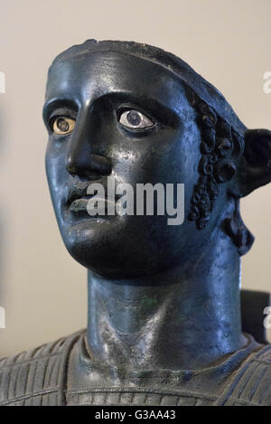 Rom. Italien. Mars von Todi (späten 5. oder frühen 4. Jahrhundert v. Chr.), etruskische Bronze-Statue eines Kriegers. Vatikanischen Museen. Stockfoto