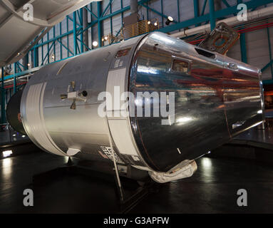 Blick von der NASA Apollo Command/Service Module (CSM) auf dem Display auf dem Kennedy Space Center Besucher Complex, Merritt Island. Stockfoto