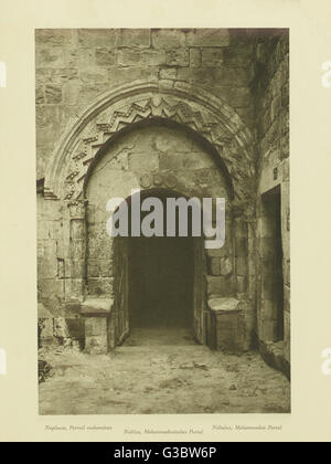 Mittelalterliches Portal in Nablus, Palästina, Westjordanland Stockfoto