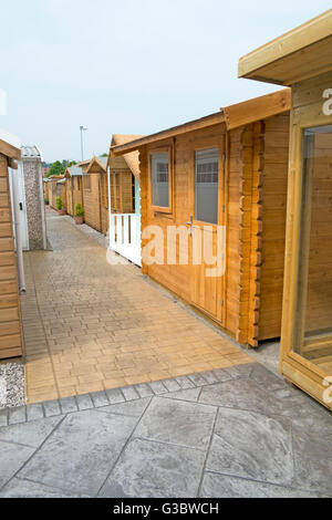 Tanalised Holz-Werkstatt, home-Office oder Sommerhäuser, Log Runde Konstruktion, gebaut von Redwood oder Kiefer, Lancashire, UK Stockfoto